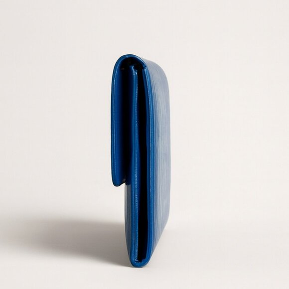 Louis Vuitton Epi Sarah Long Wallet Toledo Blue Pre-owned - Picture 12 of 12